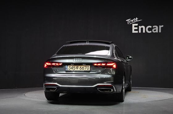 Audi A5 45 TFSI Quattro Premium Sportback — пробег 58 997 км — фото 4 из 5