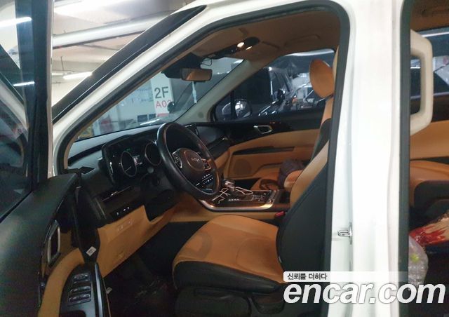 Kia Carnival Diesel 9-Seater Prestige — пробег 81 633 км — фото 4 из 5
