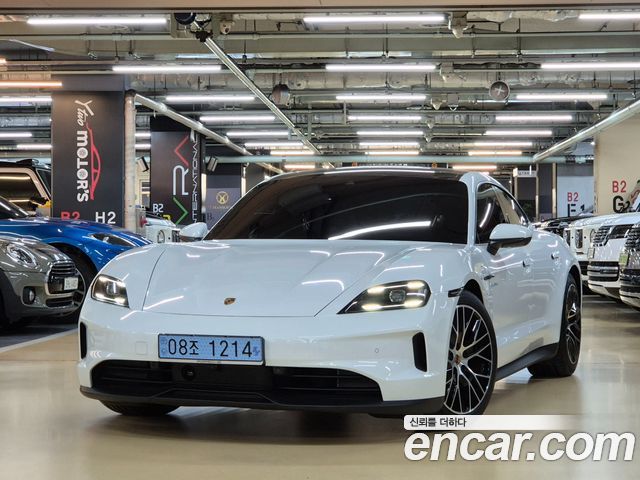Porsche Taycan Base 4 — пробег 5 133 км — фото 1 из 5