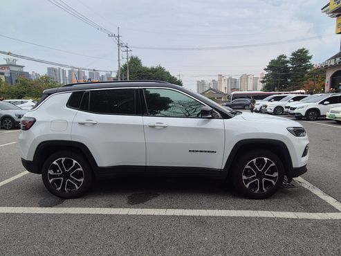 Jeep Compass 2.4 Limitied AWD — пробег 40 090 км