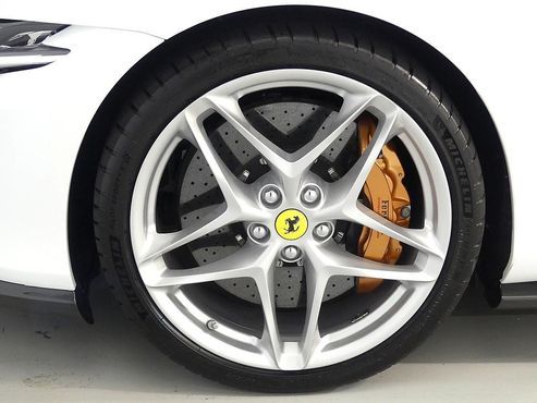 Ferrari Roma 3.9 — пробег 16 800 км — фото 4 из 5
