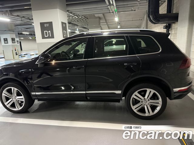 Volkswagen Touareg V6 3.0 TDI R-Line 7P5 — пробег 120 165 км — фото 2 из 5