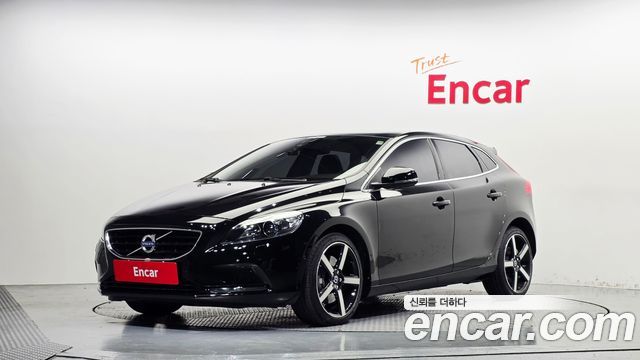 Volvo V40 из Кореи Encar