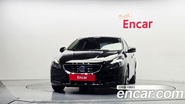 Volvo V40 из Кореи Encar