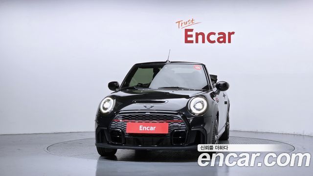 Mini Cooper Convertible JCW 3rd — пробег 18 617 км — фото 3 из 5