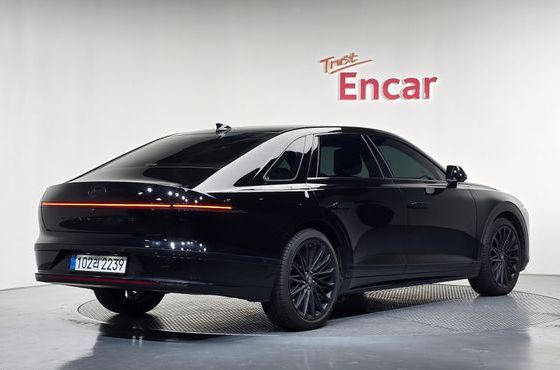 Hyundai Grandeur Calligraphy — пробег 18 473 км — фото 2 из 5
