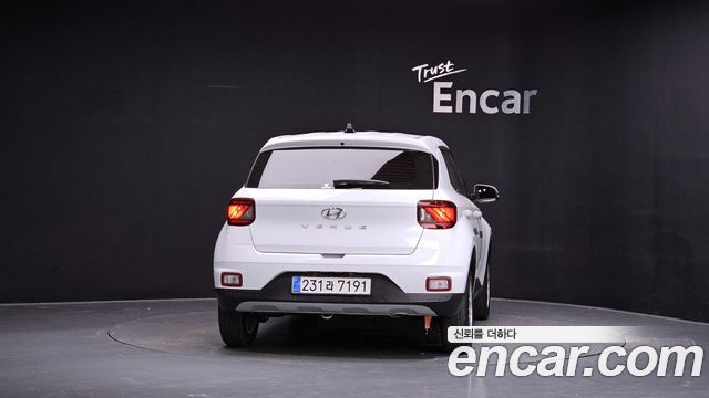 Hyundai Venue из Кореи Encar