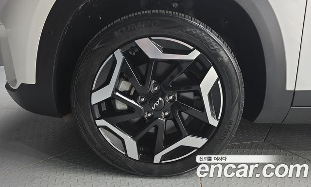 Kia Seltos из Кореи Encar