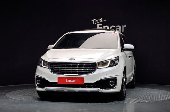 Kia Carnival 9-seater Prestige — пробег 105 838 км — фото 3 из 5