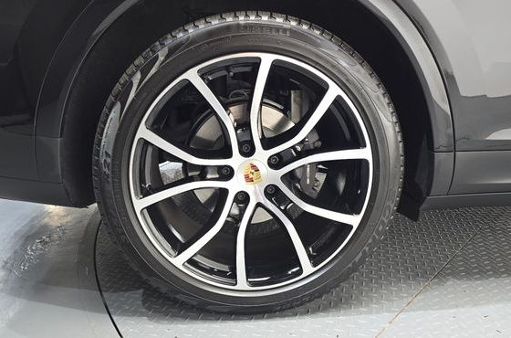 Porsche Cayenne 3.0 — пробег 6 652 км — фото 5 из 5