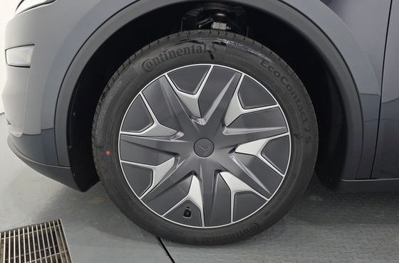 Tesla Model Y L Long Range AWD — пробег 80 км — фото 5 из 5