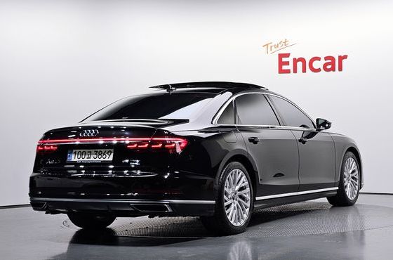 Audi A8 55 TFSI Quattro LWB — пробег 96 637 км — фото 2 из 5