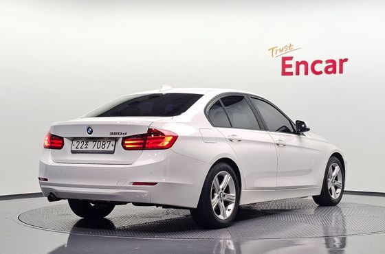 BMW 3-Series 320d — пробег 154 546 км — фото 2 из 5