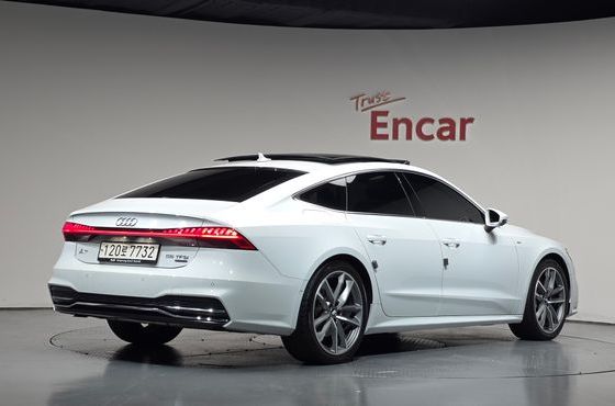 Audi A7 55 TFSI Quattro Premium — пробег 53 512 км — фото 2 из 5