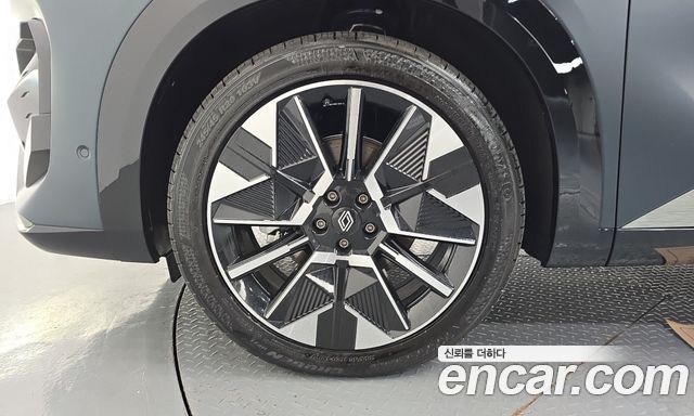 Renault (Samsung) Filante 1.5 E-Tech Iconic 2WD — пробег 4 792 км — фото 5 из 5