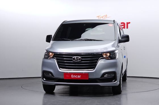 Hyundai Starex Van 5-Seater Smart — пробег 35 421 км — фото 3 из 5