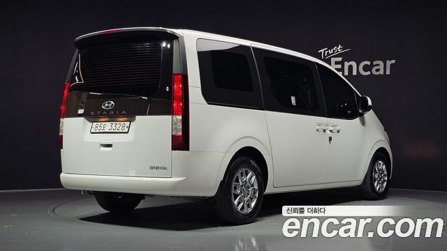Hyundai Staria из Кореи Encar