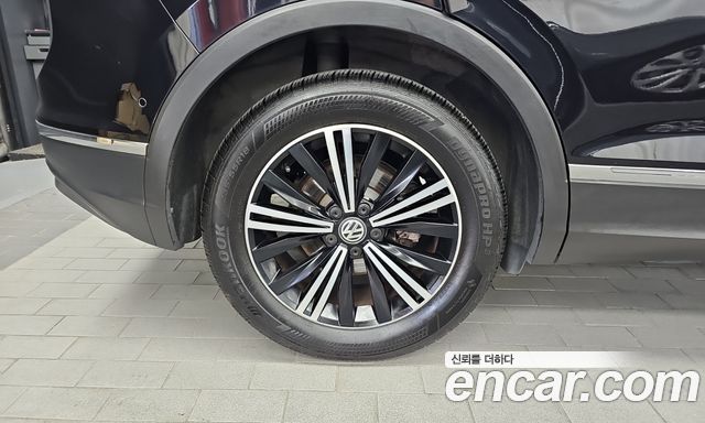 Volkswagen Tiguan 2.0 TDI Prestige — пробег 89 965 км — фото 5 из 5