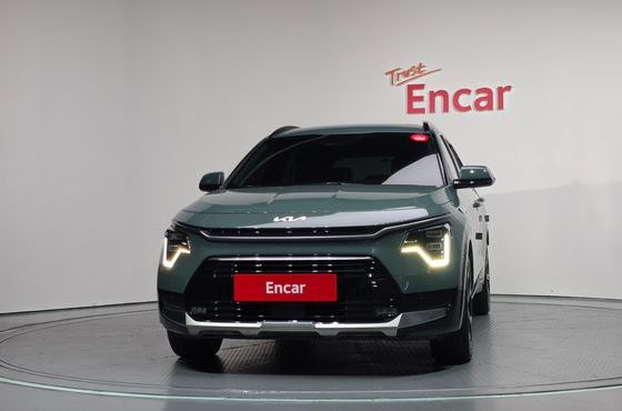 Kia Niro Signature — пробег 76 911 км — фото 3 из 5