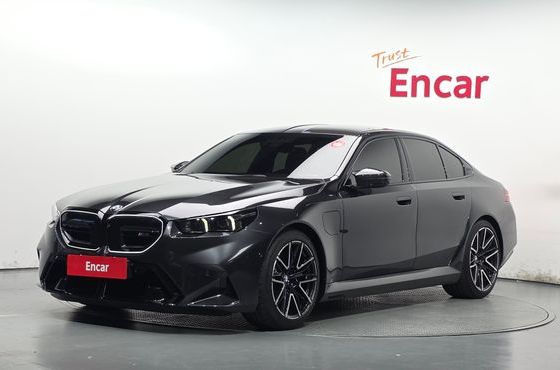 BMW M5 M5 Sedan — пробег 5 656 км — фото 1 из 5