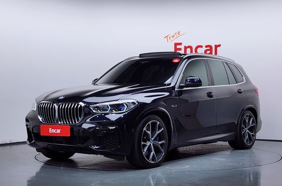 BMW X5 xDrive 45e M Sport — пробег 88 866 км — фото 1 из 5