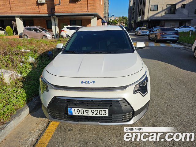 Kia Niro Prestige — пробег 22 000 км — фото 3 из 5