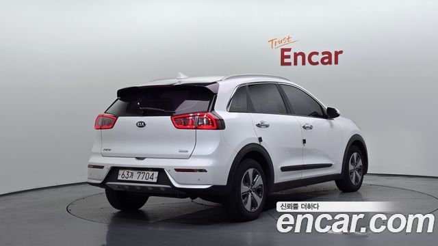 Kia Niro из Кореи Encar