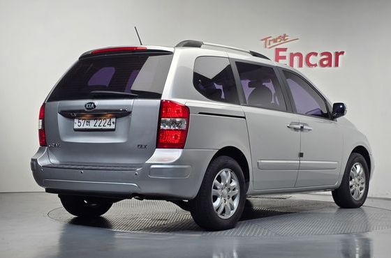 Kia Carnival New Carnival GLX High-Deluxe — пробег 64 278 км — фото 2 из 5