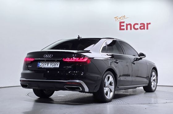 Audi A4 40 TFSI Premium — пробег 21 583 км — фото 2 из 5