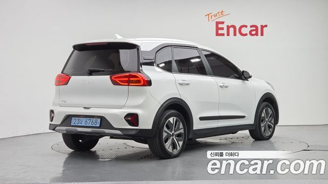 Kia Niro Earth — пробег 124 130 км — фото 2 из 5