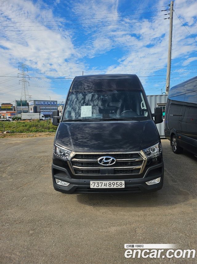 Hyundai Solati 16-seater Luxury — пробег 37 221 км — фото 3 из 5