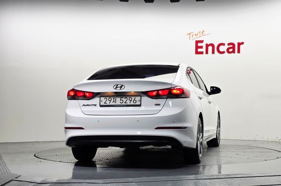 Hyundai AVANTE 1.6 GDI Value Plus — пробег 151 670 км — фото 4 из 5