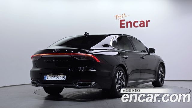 Hyundai Grandeur из Кореи Encar
