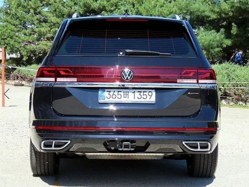 Volkswagen Atlas 2.0 TSI R-LINE 7-Seater — пробег 7 244 км — фото 4 из 5