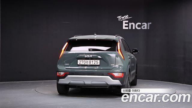 Kia Niro Prestige — пробег 73 981 км — фото 4 из 5