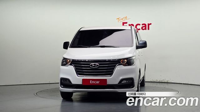 Hyundai Starex Urban 9-Seater Premium — пробег 111 600 км — фото 3 из 5