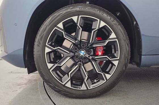 BMW X3 xDrive 20 M Sport Pro — пробег 9 943 км — фото 5 из 5