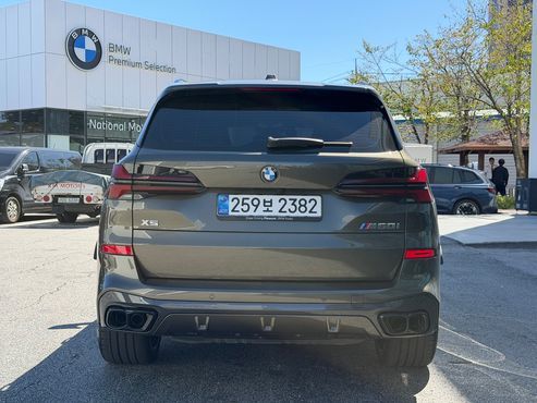 BMW X5 M60i — пробег 10 000 км — фото 4 из 5