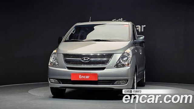 Hyundai Starex 5-Seater VAN CVX Luxury — пробег 238 481 км — фото 3 из 5