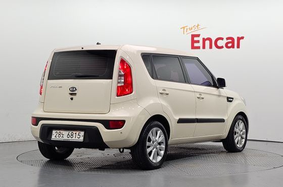 Kia Soul 1.6 GDI Luxury Standard — пробег 80 909 км — фото 2 из 5