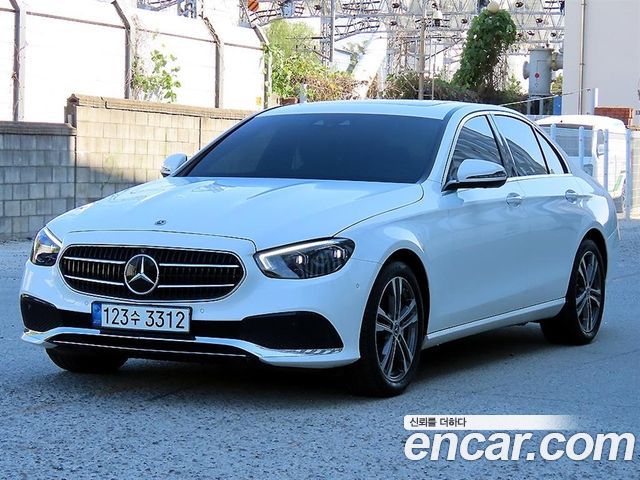 Mercedes-Benz E-Class E350 4MATIC Avantgarde — пробег 20 836 км — фото 2 из 5
