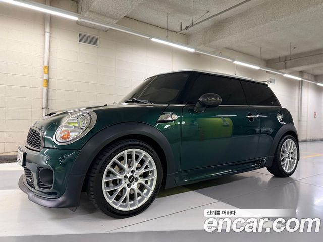 Mini Cooper JCW 2nd Generation — пробег 35 000 км — фото 1 из 5
