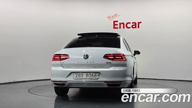 Volkswagen Passat 2.0 TDI Prestige — пробег 79 898 км — фото 4 из 5