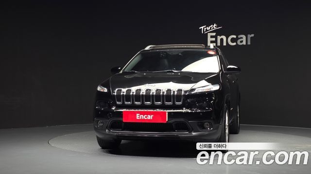 Jeep Cherokee 2.4 Longitude AWD — пробег 154 658 км — фото 3 из 5