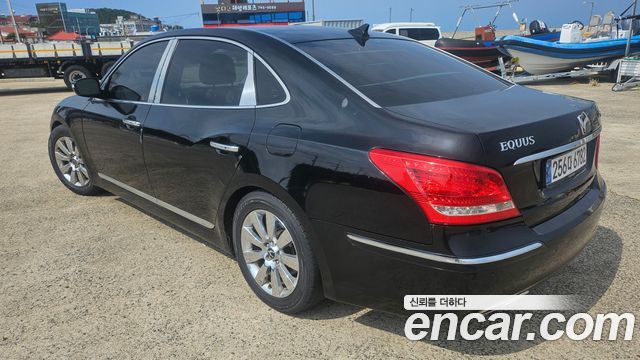 Hyundai Equus VS380 PRIME — пробег 291 000 км — фото 4 из 5