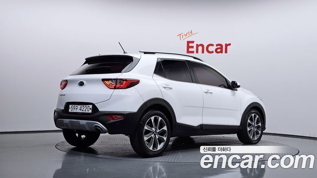 Kia Stonic Diesel 1.6 Trendy — пробег 205 760 км — фото 2 из 5