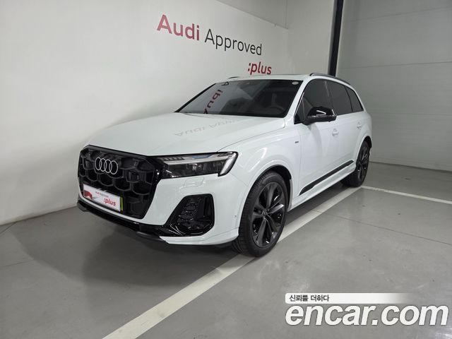 Audi Q7 50 TDI Quattro Premium — пробег 1 700 км — фото 1 из 5
