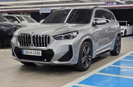 BMW X1 xDrive 20i M Sport — пробег 8 050 км — фото 1 из 5