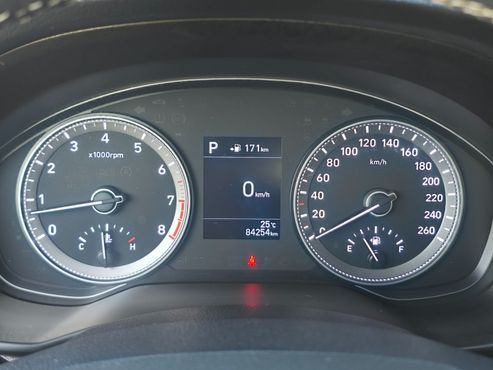 Hyundai Grandeur 2.4 Premium — пробег 84 000 км — фото 5 из 5