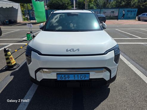 Kia EV3 Long Range 2WD Earth — пробег 15 622 км — фото 1 из 5